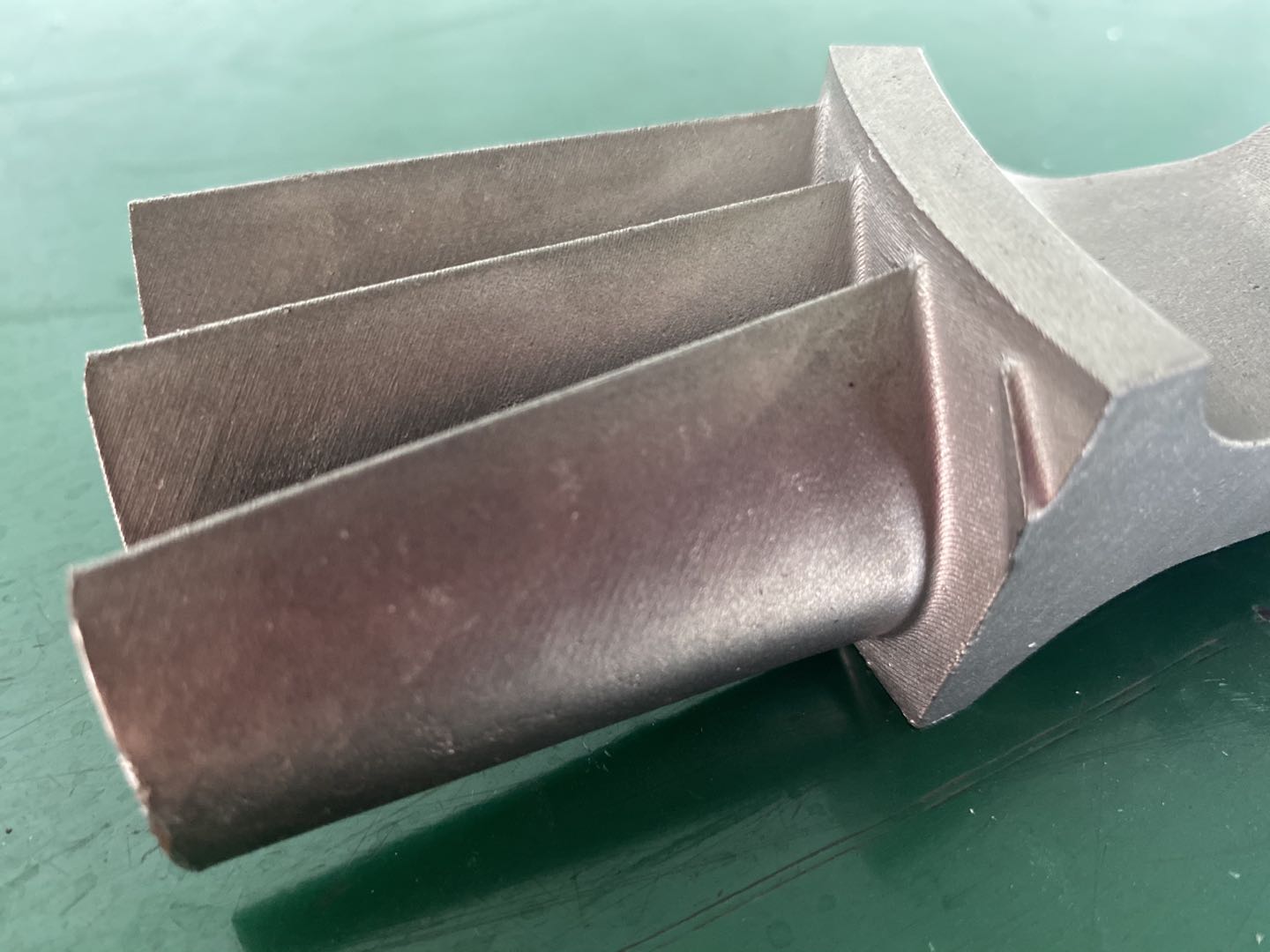 Alloy 713c blade (Inconel 713c equivalent)